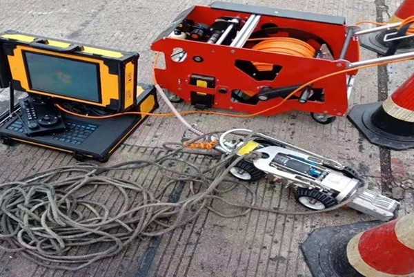 垦利CCTV管道检测机器人